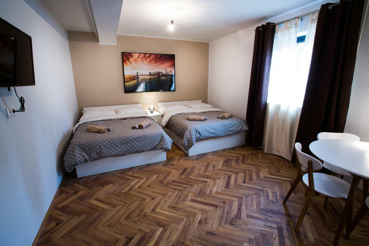 Appartement New Rooms&apartments In *